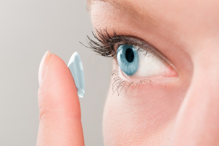 Contact lens 